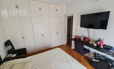 Casa en Venta 5 ambientes con jardin, pileta y cochera doble. Bernal APTO CREDITO BANCARIO