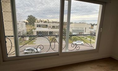 Casa en Venta, 3 Dormitorios, en La Reserva Cardales, Campana