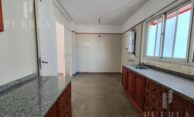 VENTA DEPARTAMENTO DE TRES AMBIENTES EN LA MEJOR UBICACIÓN DE WILDE, AMPLIO Y SUPER LUMINOSO.