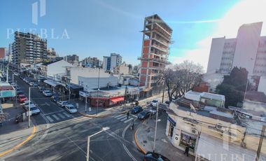 VENTA DEPARTAMENTO DE TRES AMBIENTES EN LA MEJOR UBICACIÓN DE WILDE, AMPLIO Y SUPER LUMINOSO.