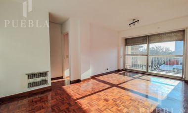 VENTA DEPARTAMENTO DE TRES AMBIENTES EN LA MEJOR UBICACIÓN DE WILDE, AMPLIO Y SUPER LUMINOSO.