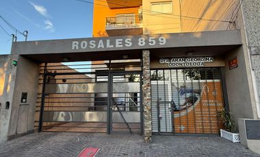 Av. Rosales 800. Departamento 2 amb con Cochera.