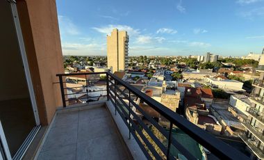 Av. Rosales 800. Departamento 2 amb con Cochera.