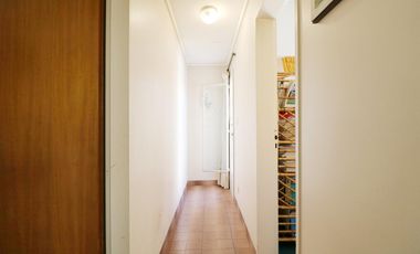 VENTA CASA 8 AMBIENTES EN FLORESTA - LOTE PROPIO - DOS PLANTAS - LOCAL COMERCIAL - PERMUTA