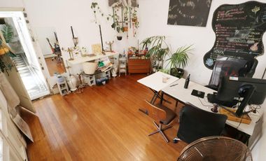 VENTA CASA 8 AMBIENTES EN FLORESTA - LOTE PROPIO - DOS PLANTAS - LOCAL COMERCIAL - PERMUTA