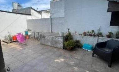 Casa en venta - 2 Dormitorios 2 Baños - 250Mts2 - Mar del Plata