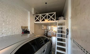 Amplia casa seis ambientes jardin y terraza a la venta en Wilde