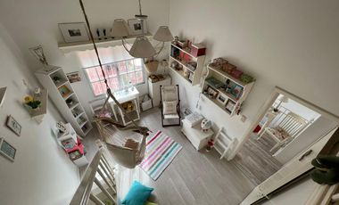 Amplia casa seis ambientes jardin y terraza a la venta en Wilde