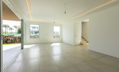 Casa de categoria en Lagoon Pilar