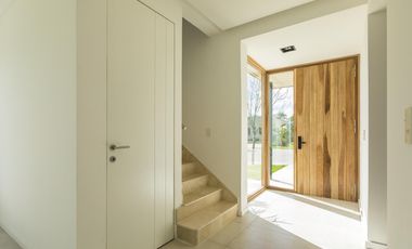 Casa de categoria en Lagoon Pilar