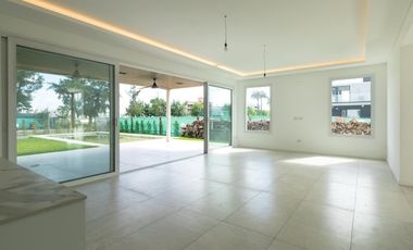 Casa de categoria en Lagoon Pilar