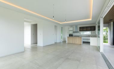 Casa de categoria en Lagoon Pilar