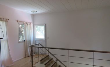 Casa en oportunidad para refaccionar, casi precio lote