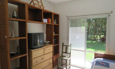 Casa en oportunidad para refaccionar, casi precio lote