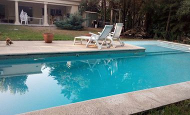 Casa en oportunidad para refaccionar, casi precio lote