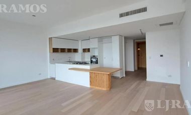 Departamento a estrenar de 4 amb   dependencia  en venta en   Infinity Towers - Olivos