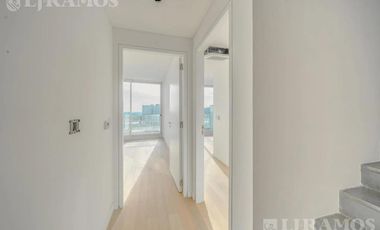 Departamento a estrenar de 4 amb   dependencia  en venta en   Infinity Towers - Olivos