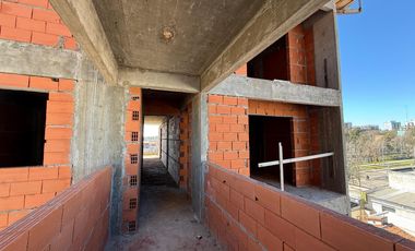 Departamento dos ambientes al frente con parrilla a la venta en Wilde