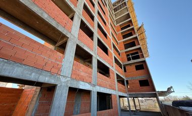 Departamento dos ambientes al frente con parrilla a la venta en Wilde