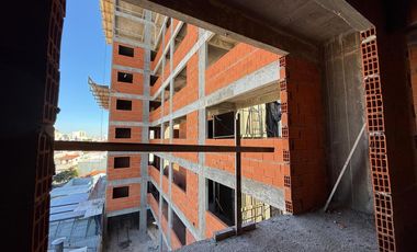 Departamento dos ambientes al frente con parrilla a la venta en Wilde