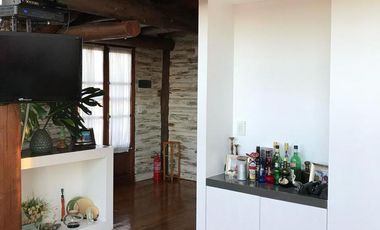 Casa en venta - 3 Dormitorios 2 Baños - Cocheras - 335Mts2 - Quilmes