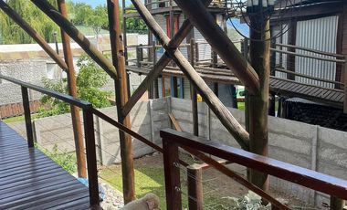 Casa en venta - 3 Dormitorios 2 Baños - Cocheras - 335Mts2 - Quilmes