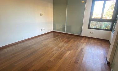 Departamento en  alquiler, tres dormitorios, escritorio, patio, Casonas del cerro