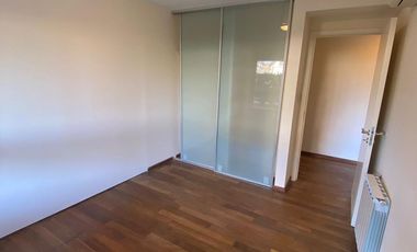 Departamento en  alquiler, tres dormitorios, escritorio, patio, Casonas del cerro