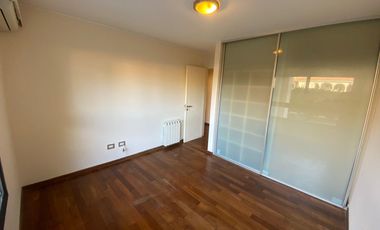 Departamento en  alquiler, tres dormitorios, escritorio, patio, Casonas del cerro