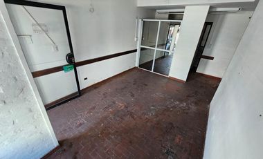 LOCAL EN VENTA EN MORON NORTE