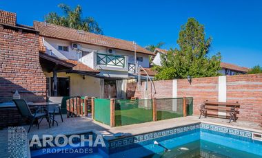 Casa en  venta - Los Robles - Burzaco