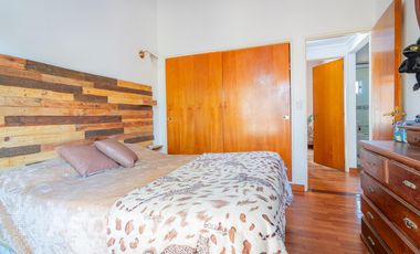 Casa en  venta - Los Robles - Burzaco