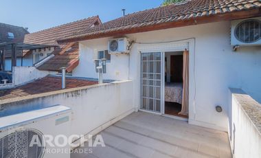 Casa en  venta - Los Robles - Burzaco