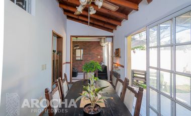 Casa en  venta - Los Robles - Burzaco