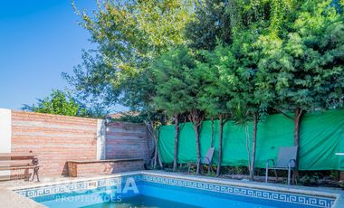 Casa en  venta - Los Robles - Burzaco