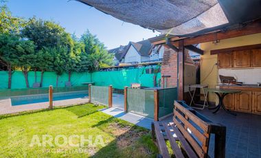 Casa en  venta - Los Robles - Burzaco