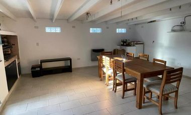 Departamento en venta - 3 Dormitorios 1 Baño - 135Mts2 - Manuel B. Gonnet