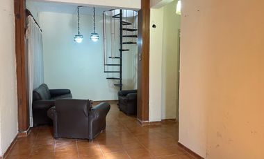 Casa de dos dormitorios a dos cuadras de Yrigoyen!