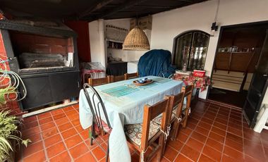 VENTA DEPTO 1 DORMITORIO + COMODÍN CON TERRAZA