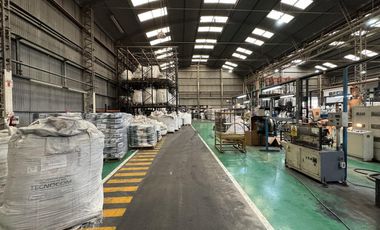 Venta Nave Industrial en Pablo Podesta de 8250 m2 cubiertos - FINANCIACION