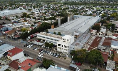 Venta Nave Industrial en Pablo Podesta de 8250 m2 cubiertos - FINANCIACION
