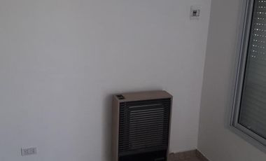 Casa en venta - 2 Dormitorios 1 Baño - Cochera - 1.050Mts2 - Bordenave, Puán