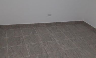 Casa en venta - 2 Dormitorios 1 Baño - Cochera - 1.050Mts2 - Bordenave, Puán