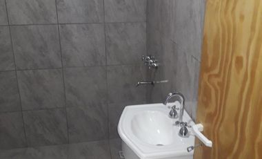 Casa en venta - 2 Dormitorios 1 Baño - Cochera - 1.050Mts2 - Bordenave, Puán