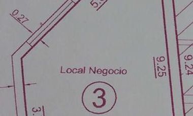 Local en esquina con entrepiso - Incluye expensas, abl y aysa