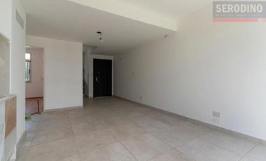 Departamento 3 ambientes Frente Parque Lineal con patio privado