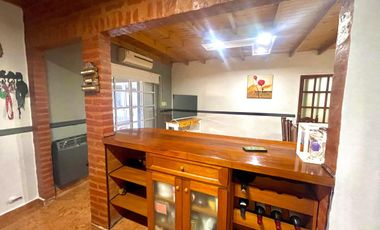 Venta casa con 2 habitaciones, jardín en Lobos