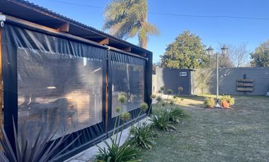 Venta casa con 2 habitaciones, jardín en Lobos