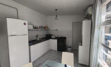 Casa en venta - 4 Dormitorios 1 Baño - Local - Etcheverry