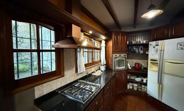 Casa sarandi cinco ambientes en venta